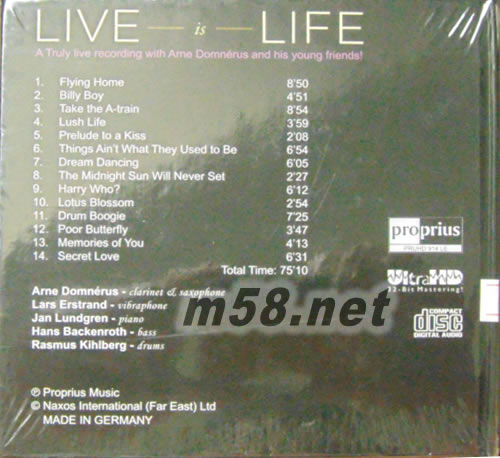 LIVE IS LIFE ULTRAHD 限量版專輯背面圖片