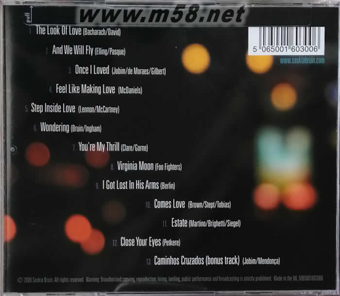 Step Inside Love墜入愛(ài)河專(zhuān)輯背面圖片