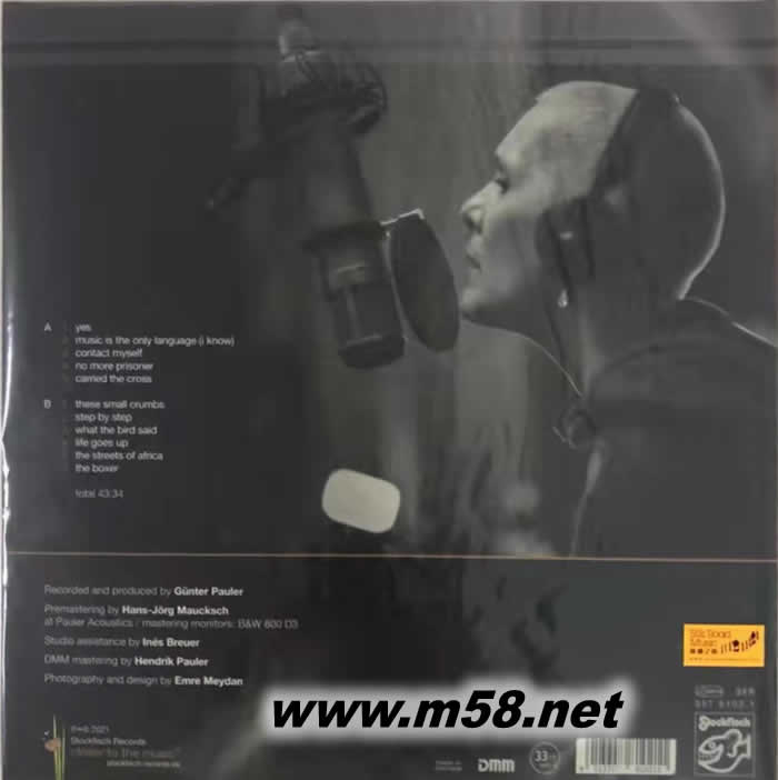 自我接觸LIVE AT STOCKFISCH CONTACT MYSELF 2.0 黑膠專輯背面圖片