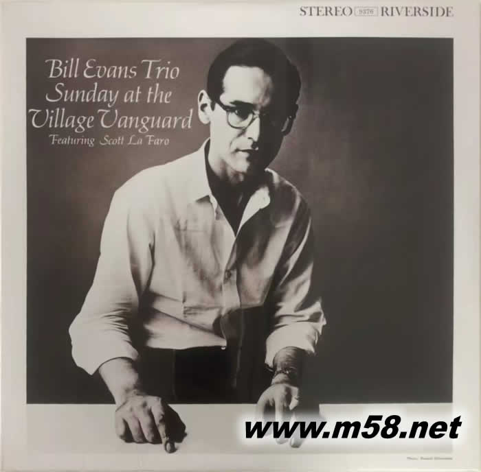 鋼琴詩人 Sunday At The Village Vanguard星期天的鄉(xiāng)村爵士鋼琴 黑膠專輯正面圖片
